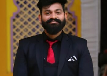 Pioneering Fashion in Rajasthan: The Inspiring Story of Mr. Deepak Kumar