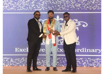 Gaurav Makker Exclusive & Extraordinary Season 8